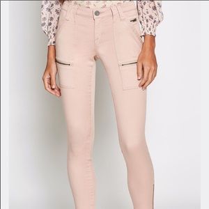 NWOT Women Signature skinny Pant Size 18W